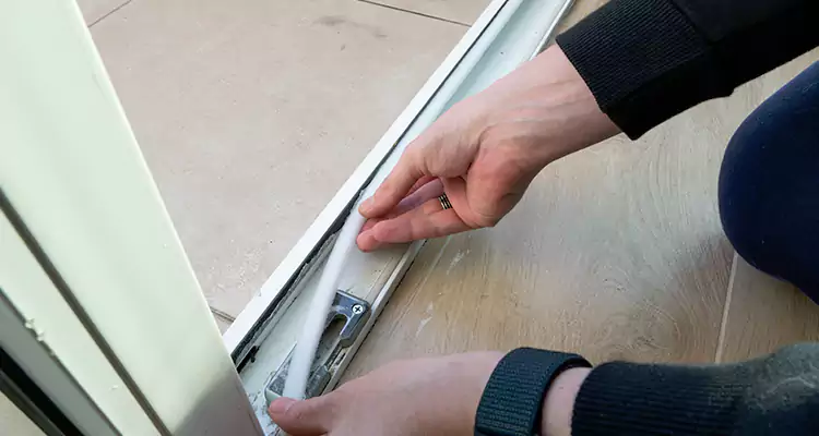 Garage Door Off Track Repair in Palm River-Clair Mel, FL