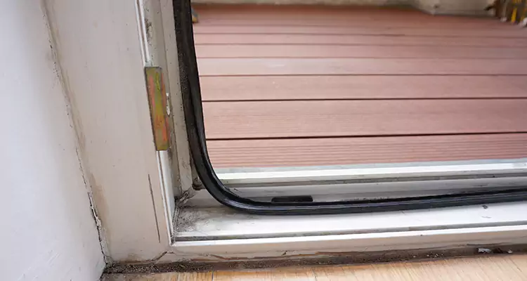 Why Choose Us for Leaking Sliding Glass Door Repair in Palm River-Clair Mel, FL?