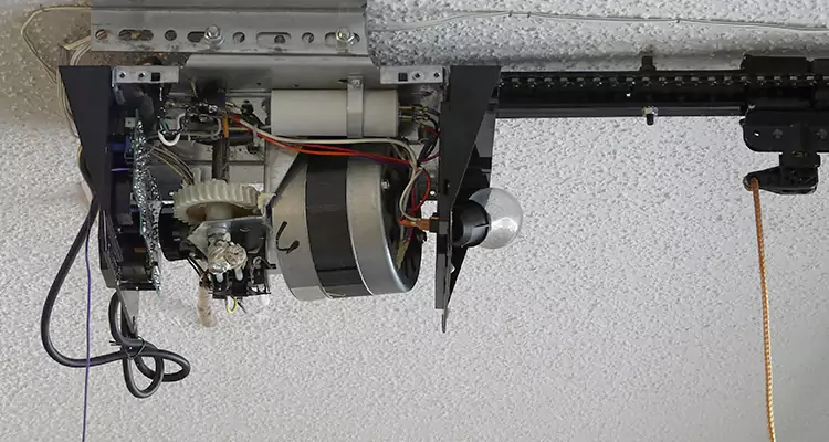 Garage Door Motor Replacement in Palm River-Clair Mel, FL