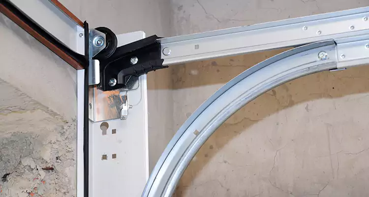 Maintain Liftmaster Garage Door Off Track in Palm River-Clair Mel, FL