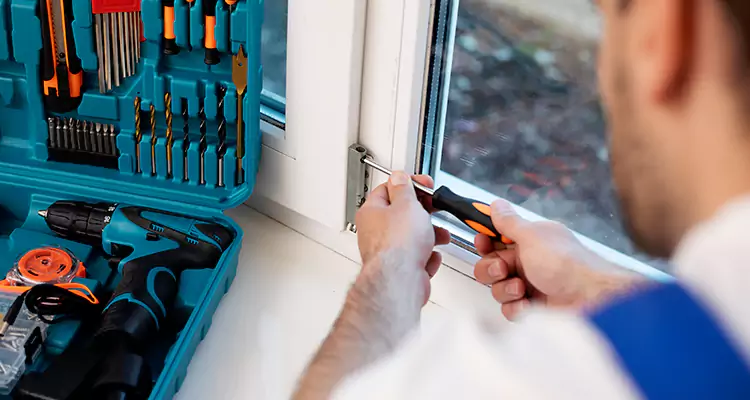 Mirrored Sliding Doors Replacement Expert in Palm River-Clair Mel, FL