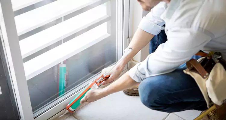 Dap Window Caulk Repair in Palm River-Clair Mel, FL